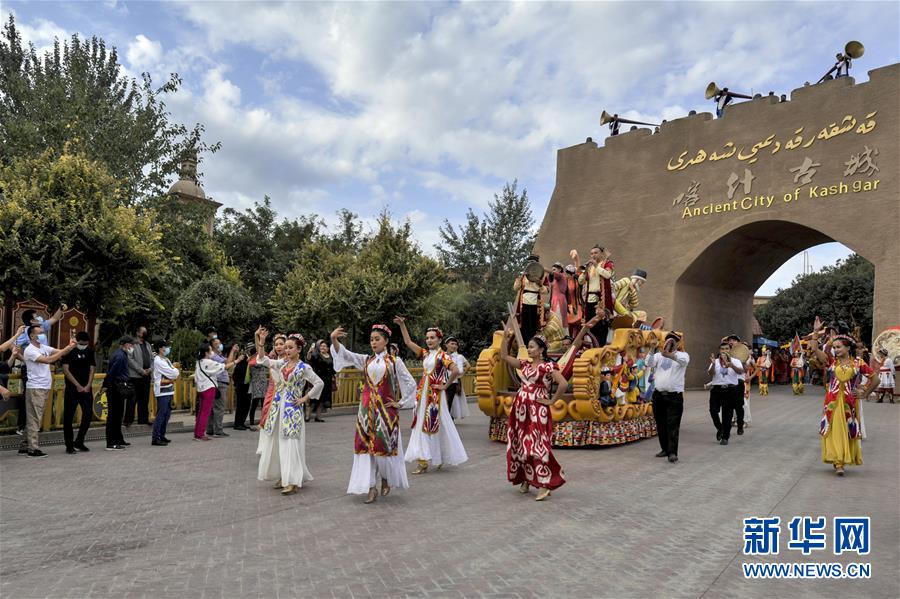 (新华全媒头条·图文互动)(15)历史交汇点上的宏伟蓝图——《中共中央关于制定国民经济和社会发展第十四个五年规划和二〇三五年远景目标的建议》诞生记